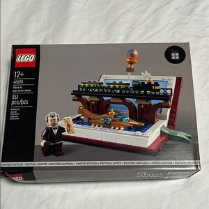 LEGO 40690 Jules Verne's Books Set